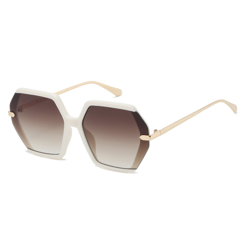 Chic Square Soho Sunglasses with Metal Frame