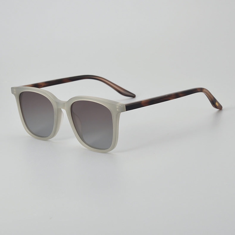 Sunglasses with a frosted texture square frame made of handcrafted