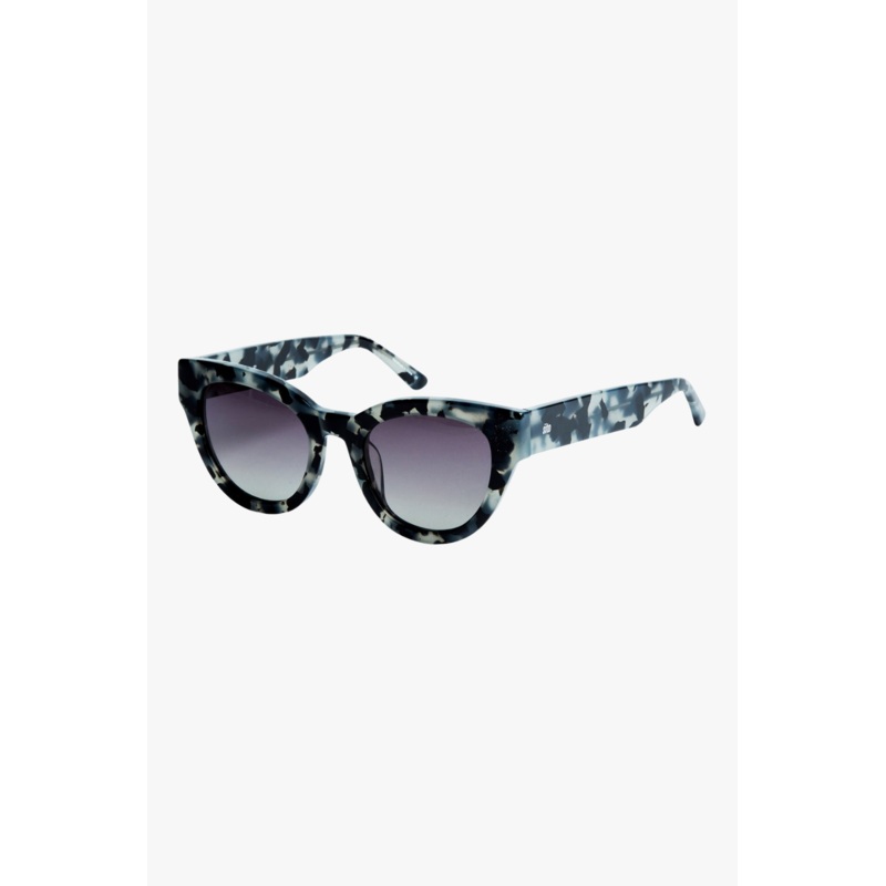 Soul Fusion Black Tort Smoke Gradient Sunglasses
