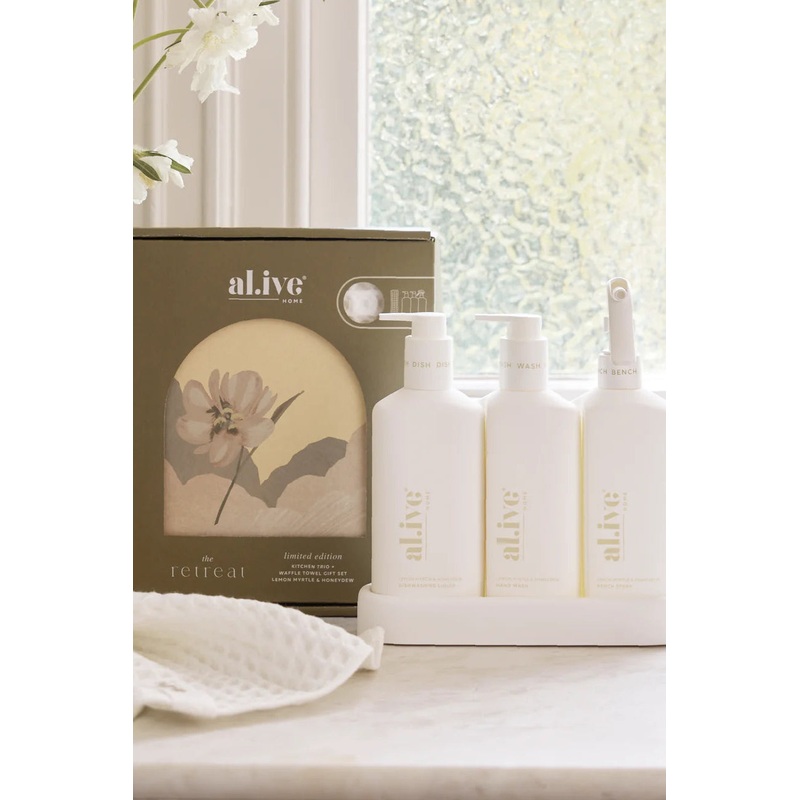 Lemon Myrtle + Honeydue Kitchen Trio + Towel LE Retreat Gift Set