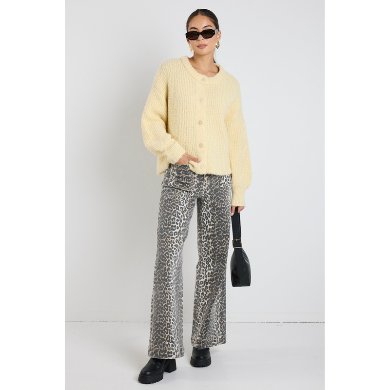 Teddy Butter Chunky Crewneck Boucle Knit Cardigan