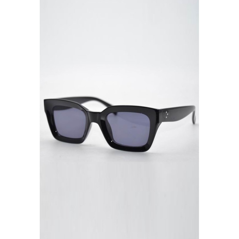 Onassis Square Black with Smoke Lens Sunglasses