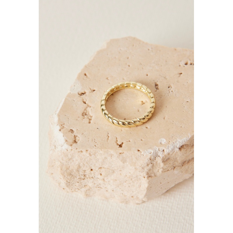 Twirl EOL Gold Ring