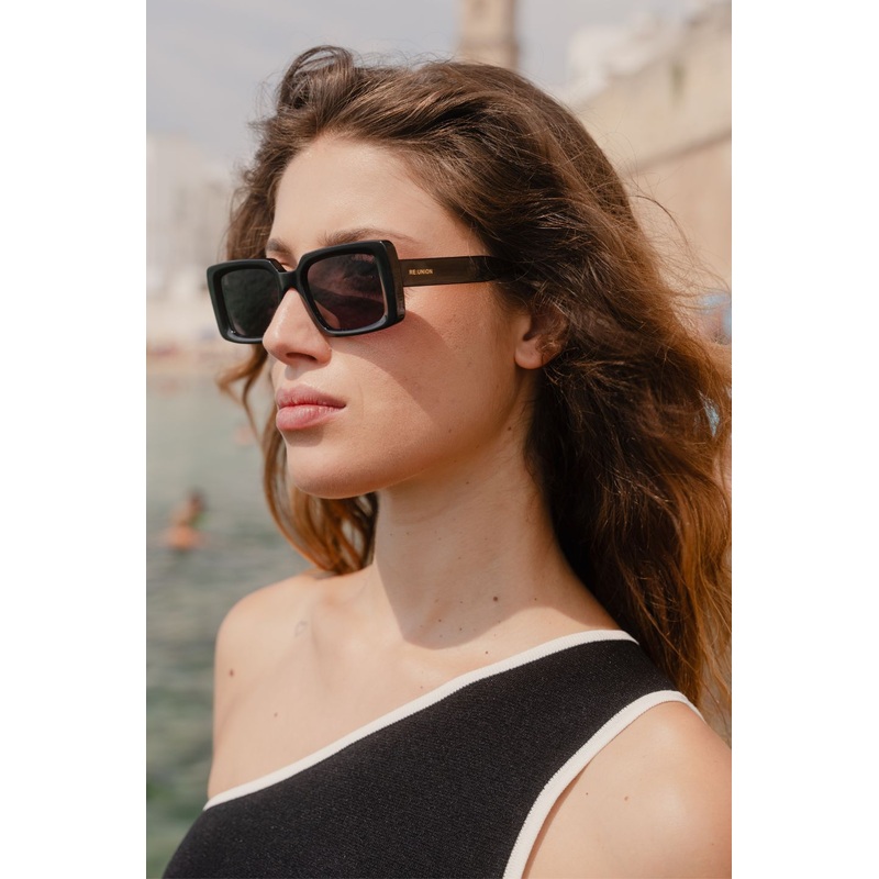 Manhattan Black Square Sunglasses