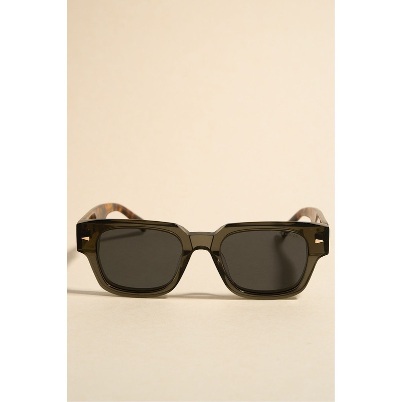 Milano Grey Tort Arm  Classic Stud Sunglasses