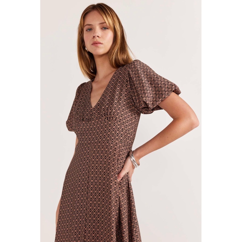 Memoir Brown Geometric Print Puff Sleeve Midi Dress
