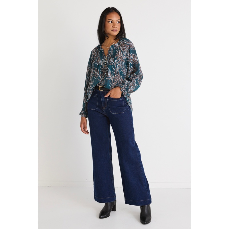 Refine Forest Leaves Pintuck Front LS Top