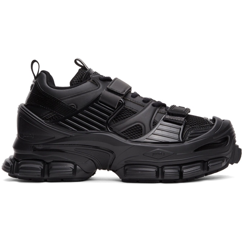 Juun.J Black Sneaker