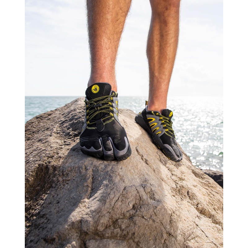 Men’s 3T Barefoot Warrior Water Shoes – Black/Yellow