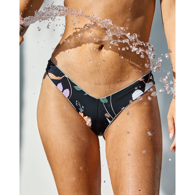 Dreamy Kendal Reversible Low Rise Bikini Bottoms – Black / Dreamy