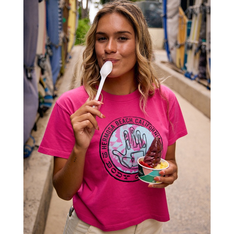 Hermosa Beach ’53 Relaxed Fit Crop T-Shirt – Fuchsia