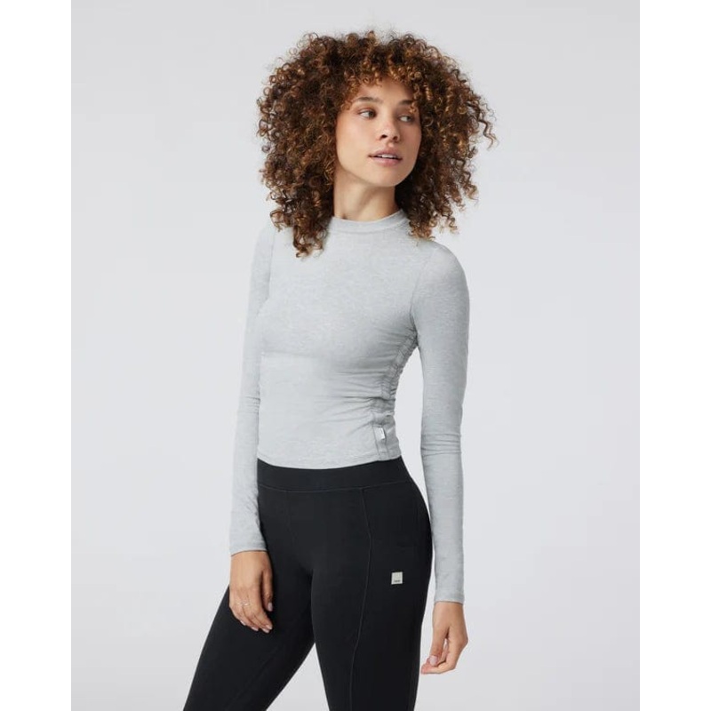 Vuori Halo Ruched Longsleeve Tee – Women’s