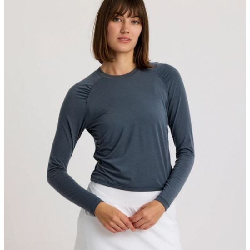 Women’s Free Fly Elevate Lightweight Fitted Longsleeve in Storm Cloud