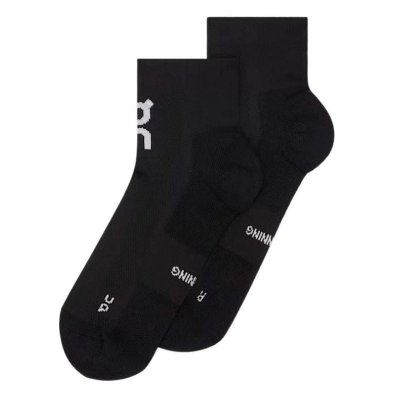 On Men’s Core Run Sock Mid 2P in Black